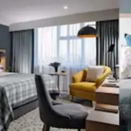 Park & Leisure Club Hotell 4*
