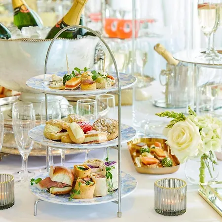 فندق Park & Leisure Club