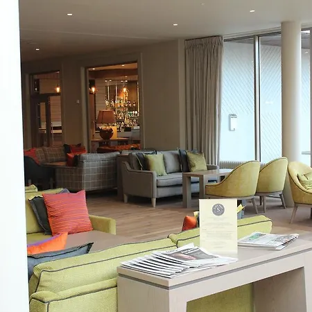 Park & Leisure Club Hotell 4*
