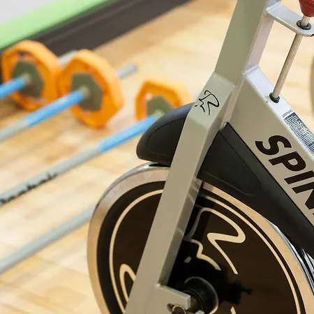 Park & Leisure Club فندق