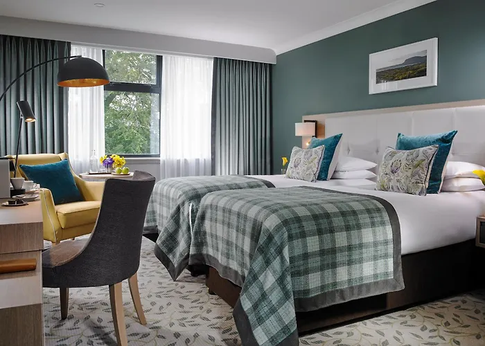 Park & Leisure Club Отель 4*