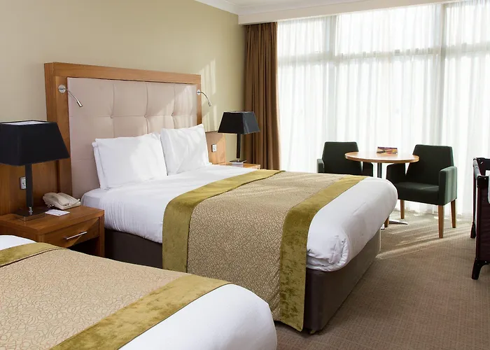 Отель Park & Leisure Club 4*