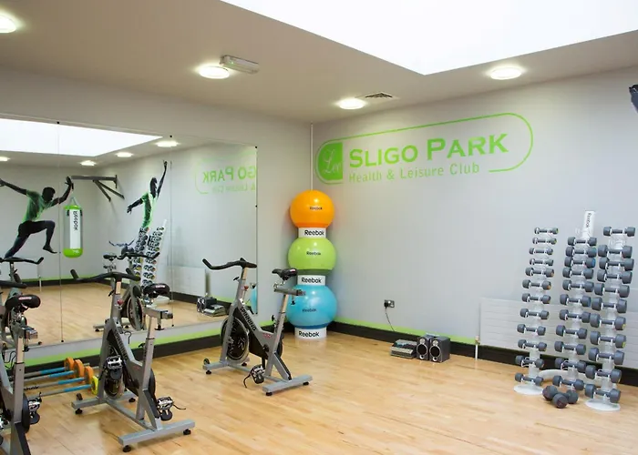 Park & Leisure Club Отель 4*