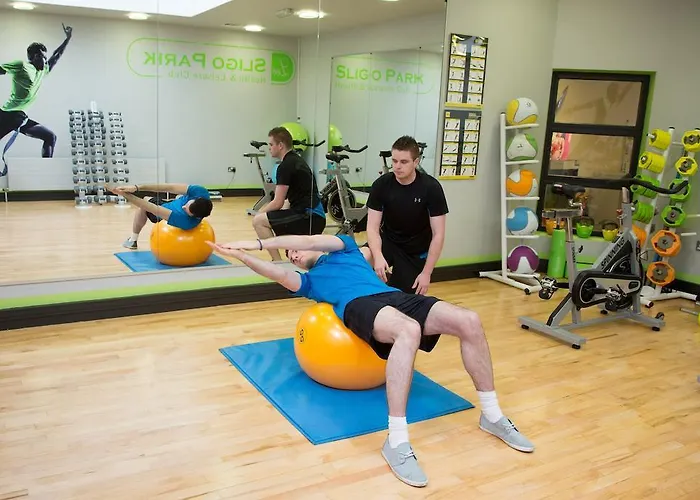 Park & Leisure Club Отель Слайго